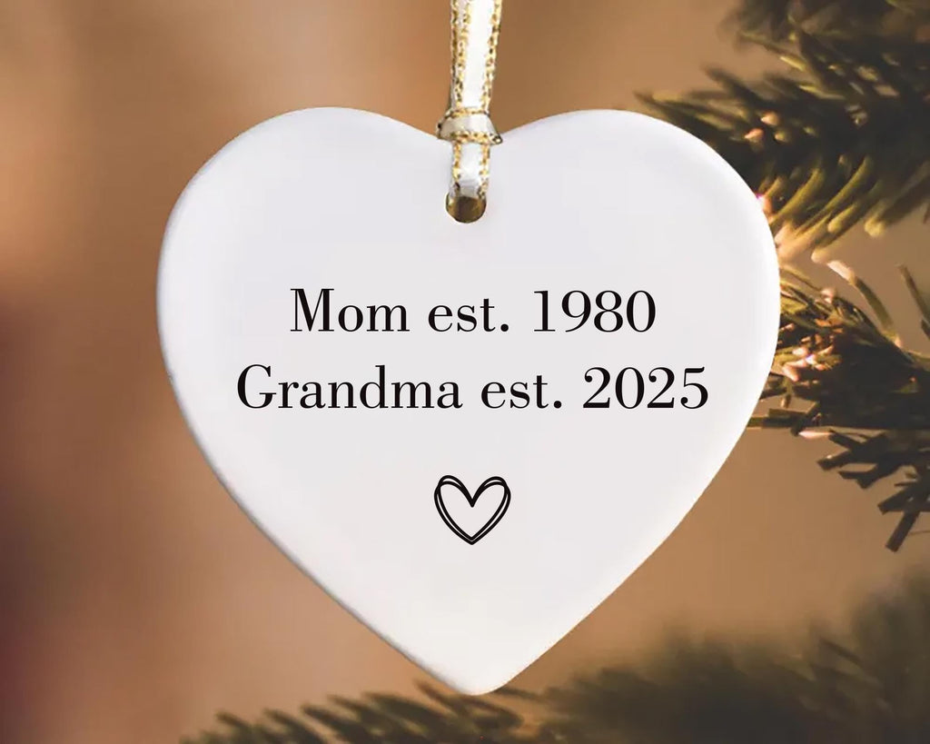 Grandma Ceramic Keepsake, Pregnancy Announcement Gift, First Time Grandma Ornament, Personalized Mother’s Day Gift, New Grandma Gift Idea