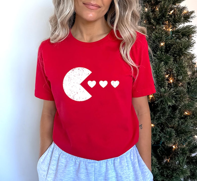 Valentine's Day Gamer Short Sleeve T-Shirt, Eating Hearts Shirt