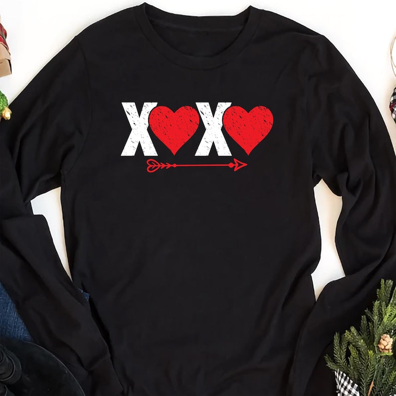 Valentine's Day Love Long Sleeve Shirt, Heart XOXO Cute Heart Graphic Shirt