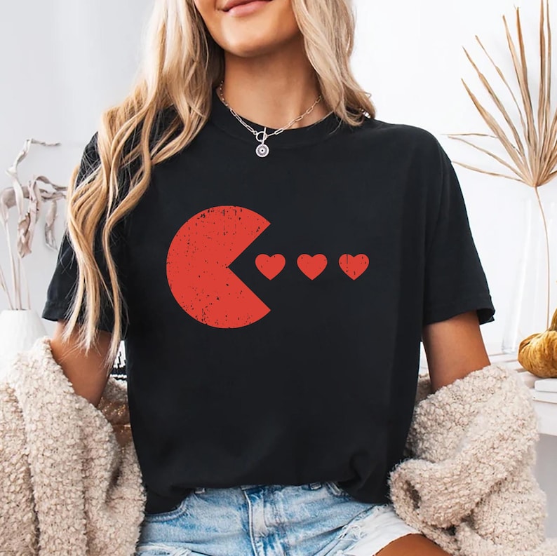 Valentine's Day Gamer Short Sleeve T-Shirt, Eating Hearts Shirt